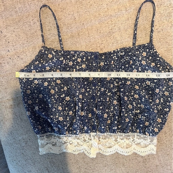 Lucca Couture Blue Floral Button Up Crop Top Lace Detail Size Small - Picture 9 of 11